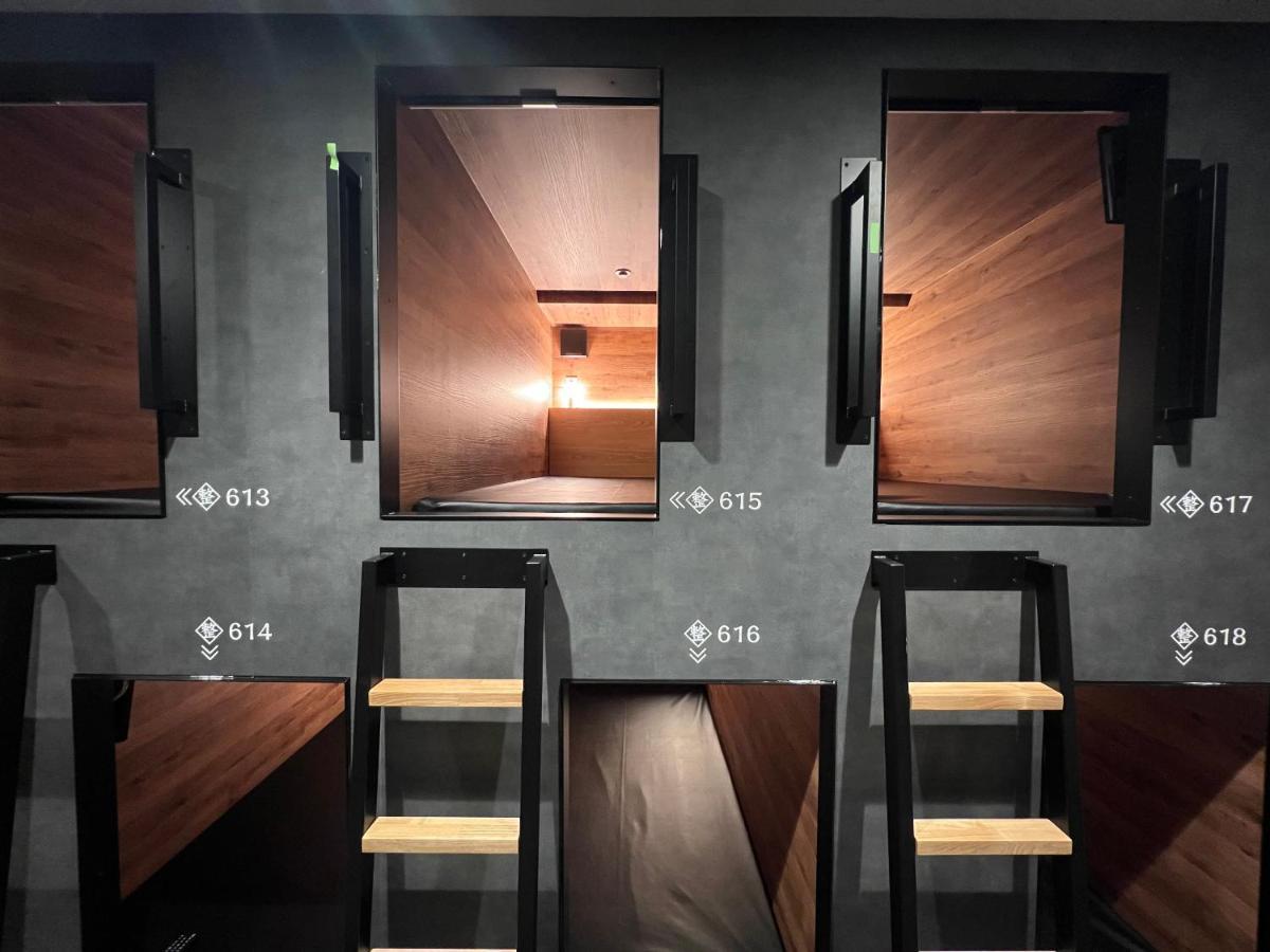 Rembrandt Cabin & Spa Shimbashi - Caters To Men Tokió Kültér fotó
