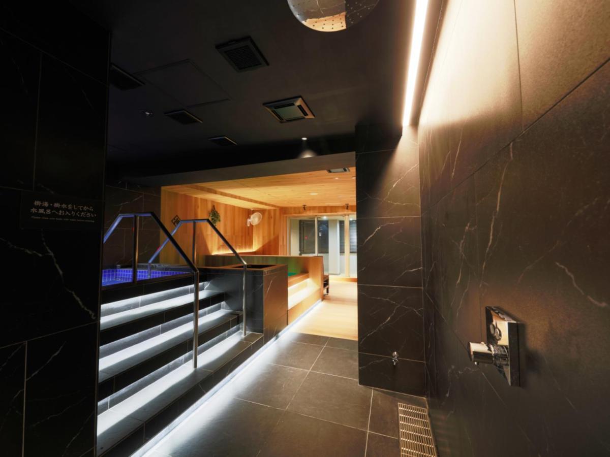 Rembrandt Cabin & Spa Shimbashi - Caters To Men Tokió Kültér fotó